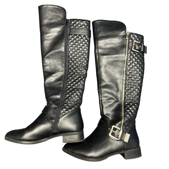 Shoe Dazzle Black Faux Leather Back Quilted Side Zip Knee Boots Size 6 - Picture 1 of 5